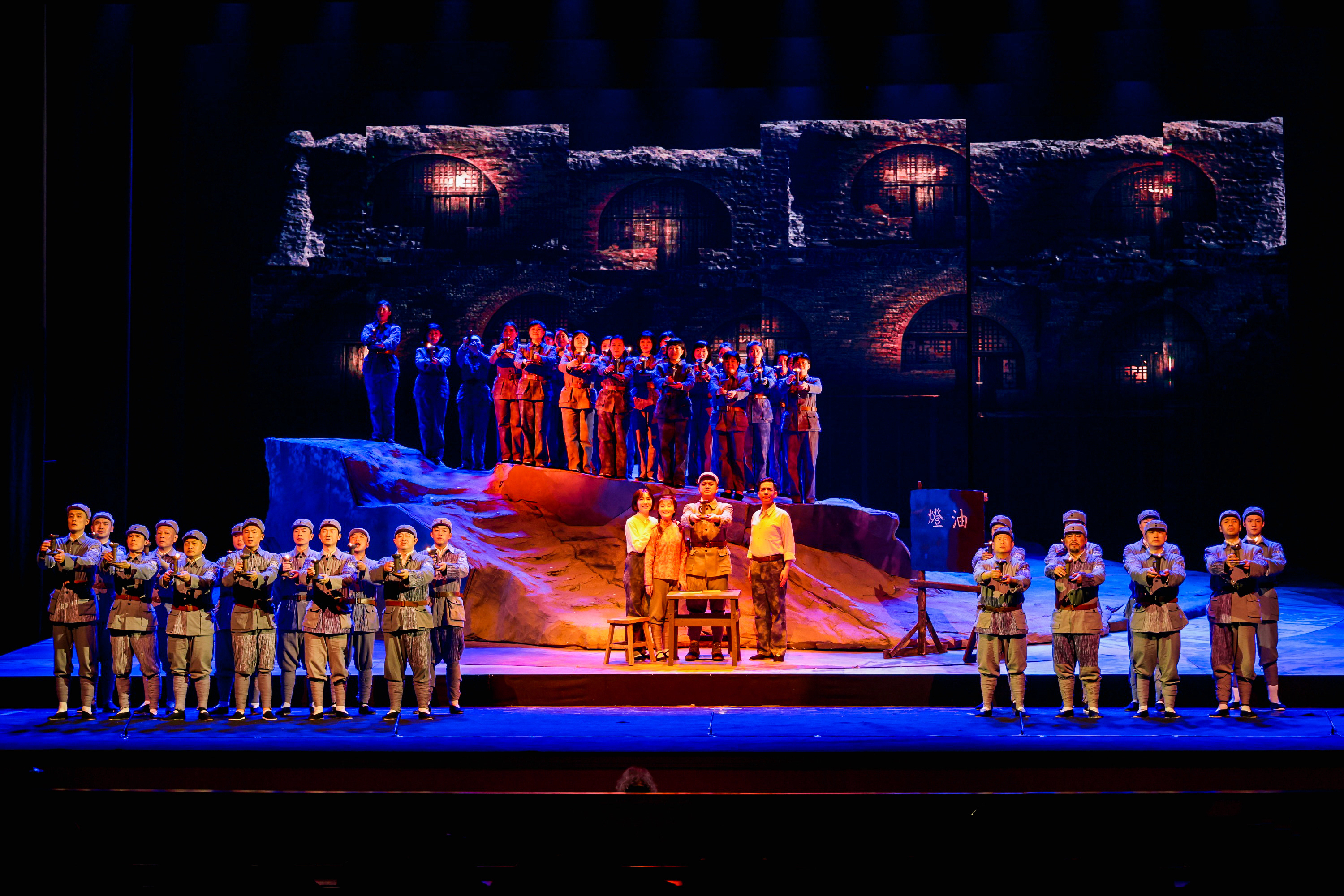 CCC097E762C9203056ABE3741F8_15CFA6AB_490153